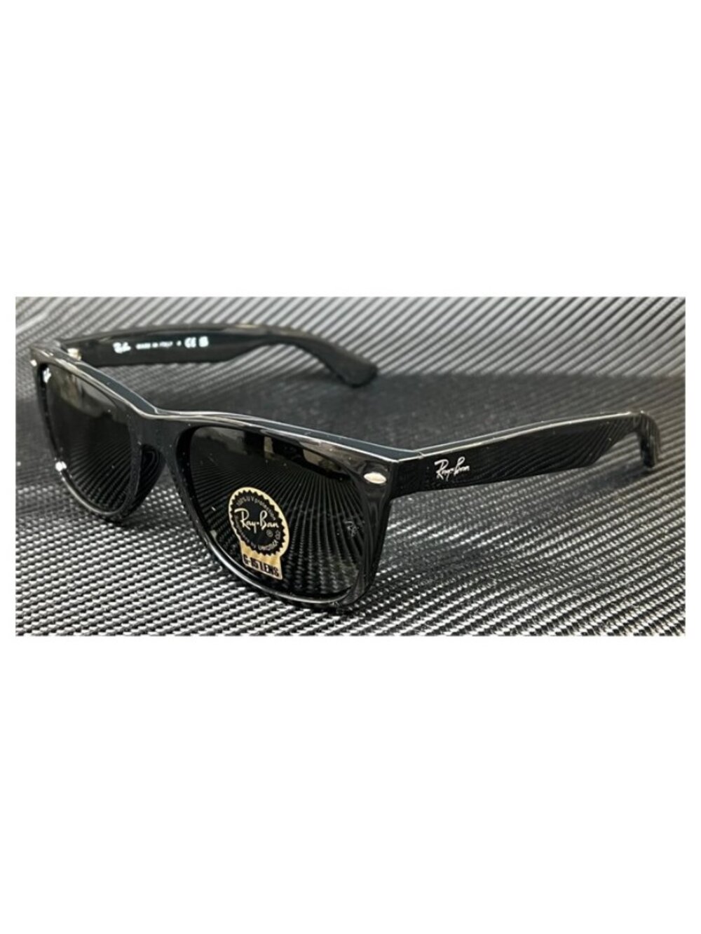 New Ray Ban Men  Black Sunglasses  58- 18- 140